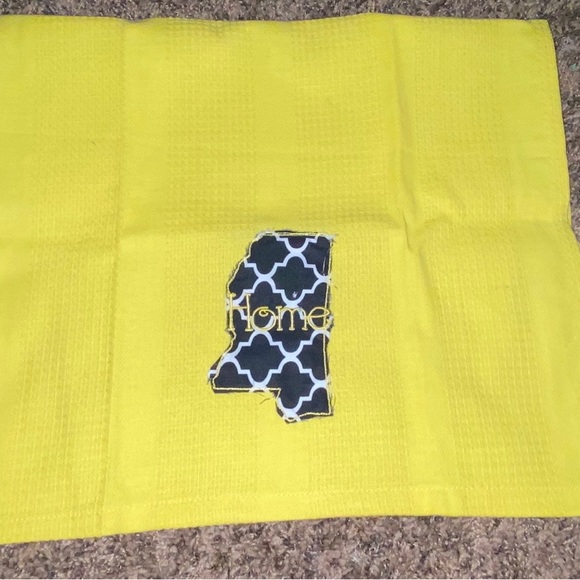 Southern Miss University Towel - Picture 2 of 2